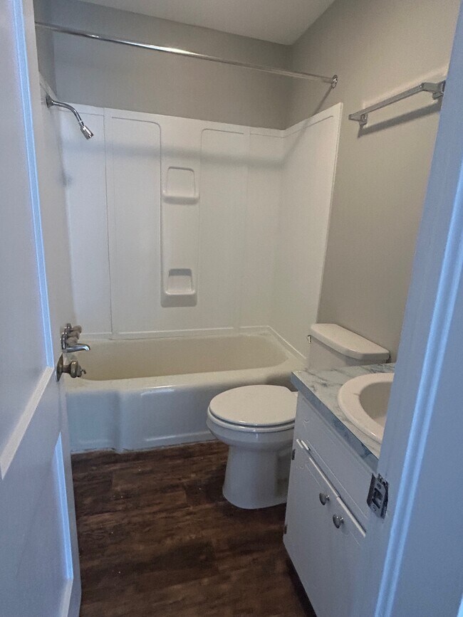 Building Photo - 2100 Woodward Dr