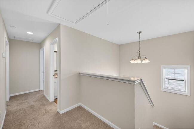Building Photo - 255 Mansell