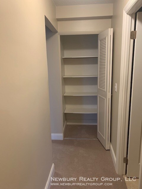 Building Photo - 530 N Main St