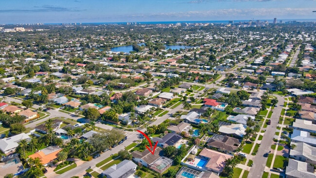 Building Photo - 1300 SW 13th St