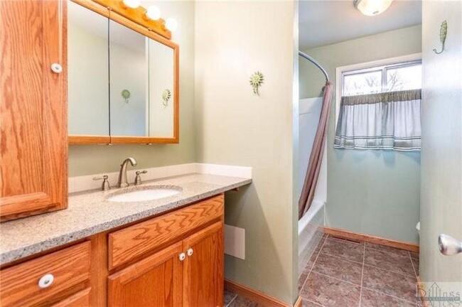 Building Photo - 2 bedroom in Billings MT 59105