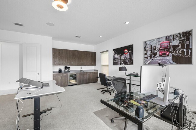 Building Photo - 19863 Meadowside Ln