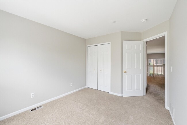 Building Photo - 2794 Barclay Wy