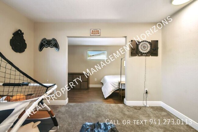 Building Photo - 202 Sunway Ave