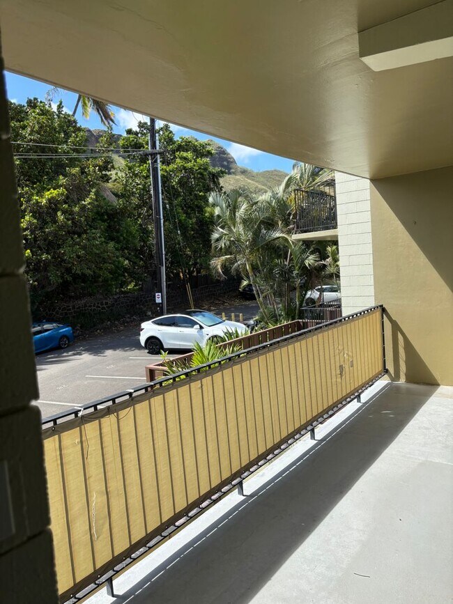 Building Photo - Available Now: 2 Bedroom, 1.5 bath Condo w...