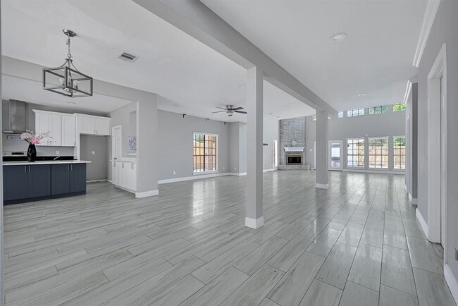 Building Photo - 3555 Ashfield Dr