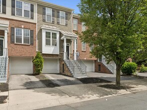 Building Photo - 4136 Cambron Dr