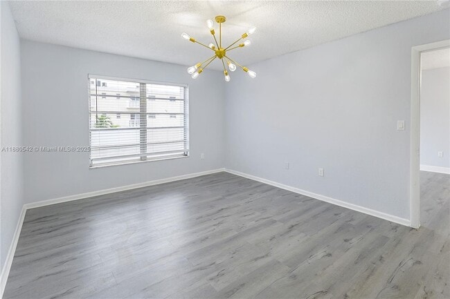 Building Photo - 365 NE 125th St