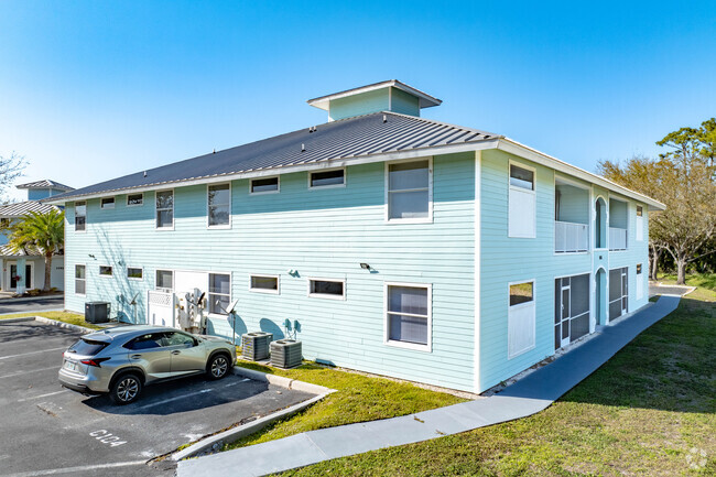 Building Photo - Pine Key Condominium Resort