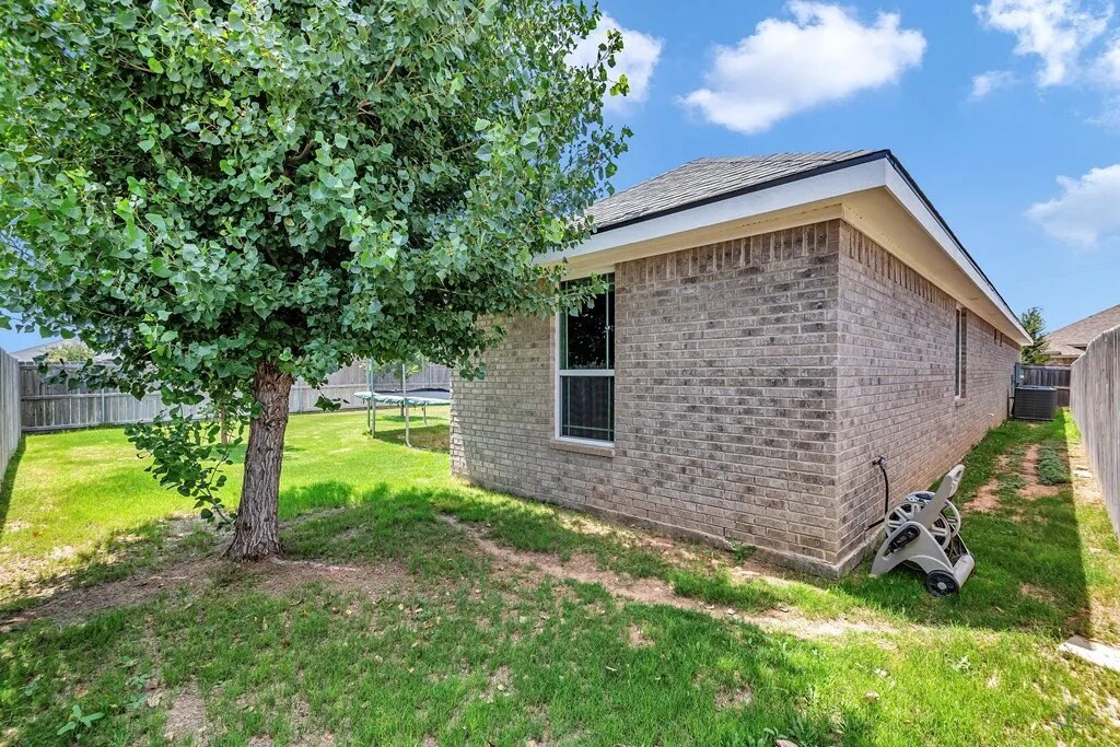 Building Photo - 6008 Ridge View St