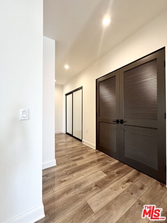 Building Photo - 859 S Lucerne Blvd