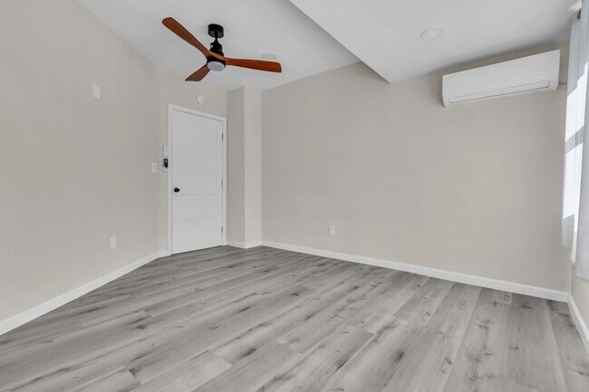 Building Photo - 4510 Tourmaline St