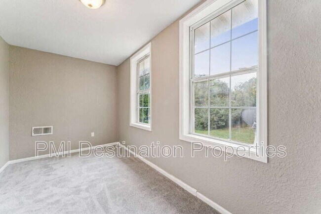 Building Photo - 4041 Ruby Ave