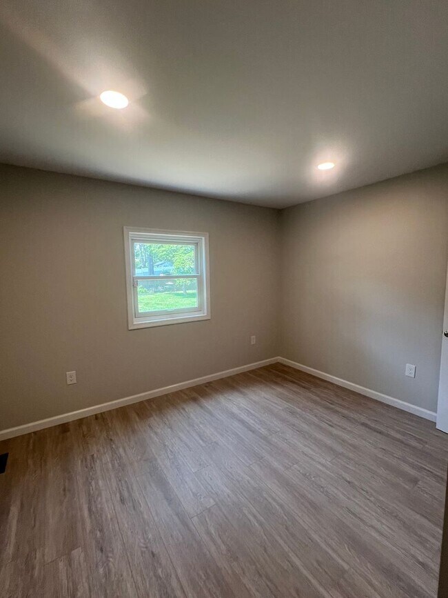 Building Photo - Newly renovated 3 bedroom home in Carlisle