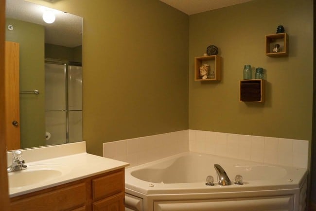 Building Photo - 18197 Warbler Ln