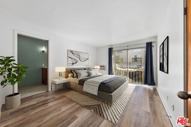 Building Photo - 11670 Iowa Ave