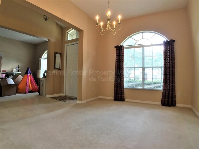 Building Photo - 909 Arbormoor Pl