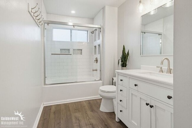 Building Photo - Beautifully Updated 3Bdm 3Ba Unfurnished Home with Views in Cardiff By the Sea!