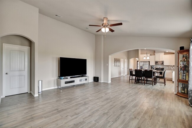 Building Photo - 388 Kendall Crest Dr