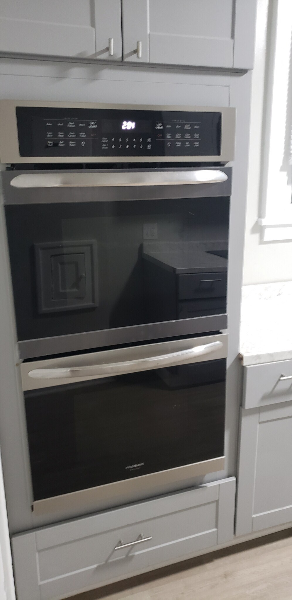 Building Photo - 535 Shelbourne Ave