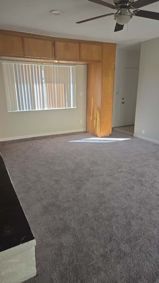 Building Photo - House for Rent