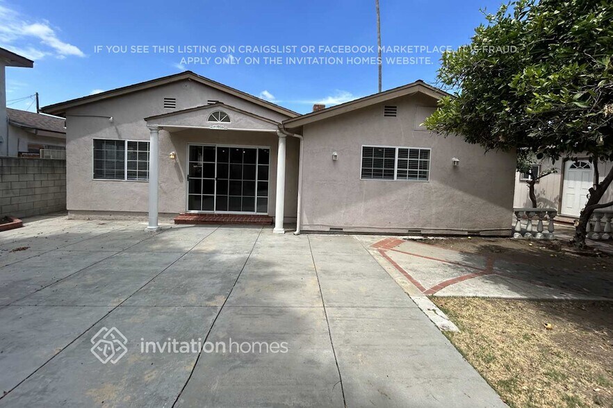 Building Photo - 13425 Ebell St