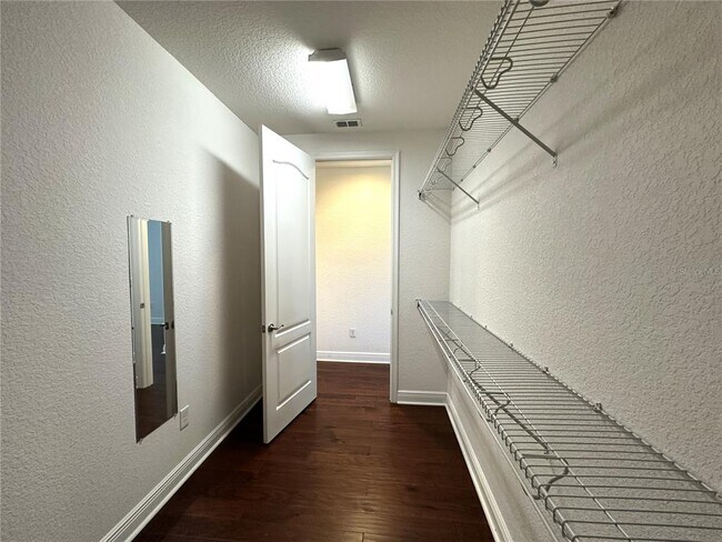 Building Photo - 8474 Kelsall Dr