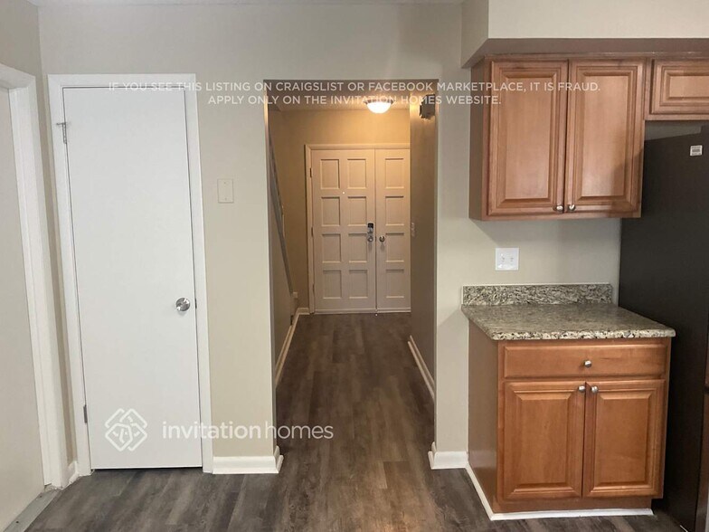 Building Photo - 7009 Summerbridge Dr