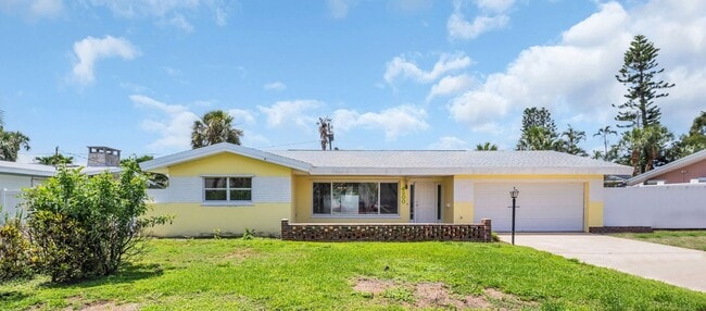 Building Photo - MAXIMO MOORINGS 3/2/2 HOME NEAR ST. PETE B...