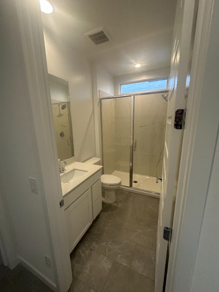 Building Photo - 9835 W Cheery Lynn Rd