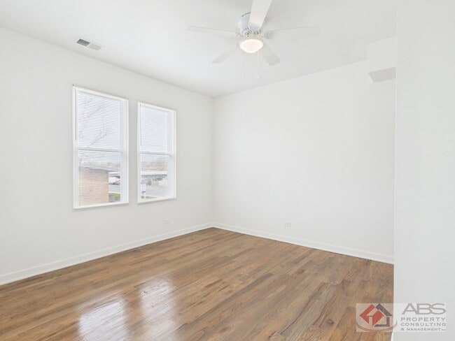 Building Photo - 398 W Lincoln Hwy