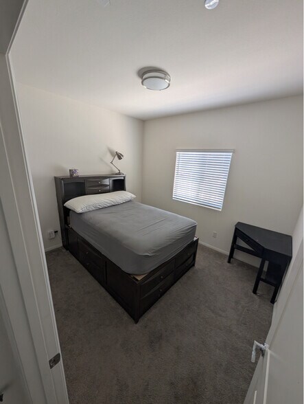 Primary Photo - 28410 Pinon Ct