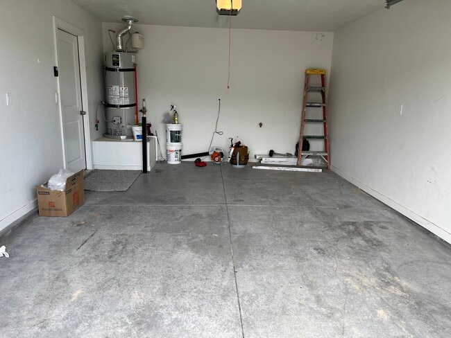 Building Photo - 2155 N 550 W