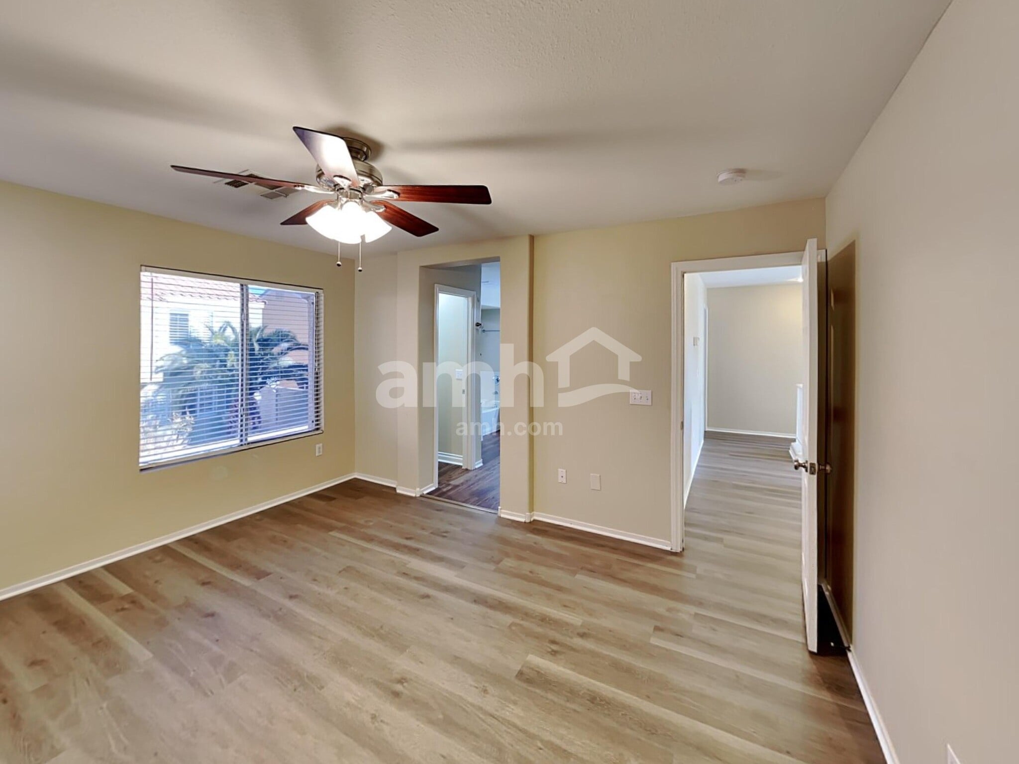 Building Photo - 9924 Ranch Hand Ave