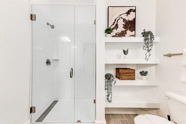 Building Photo - 1075 Peachtree Rd