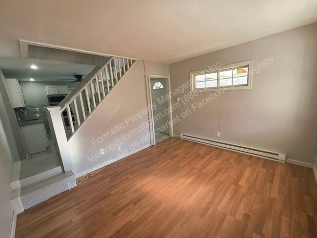 Building Photo - 168 Garfield St