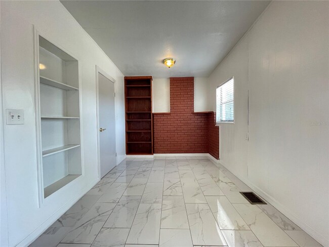Building Photo - 6326 Ridge Terrace