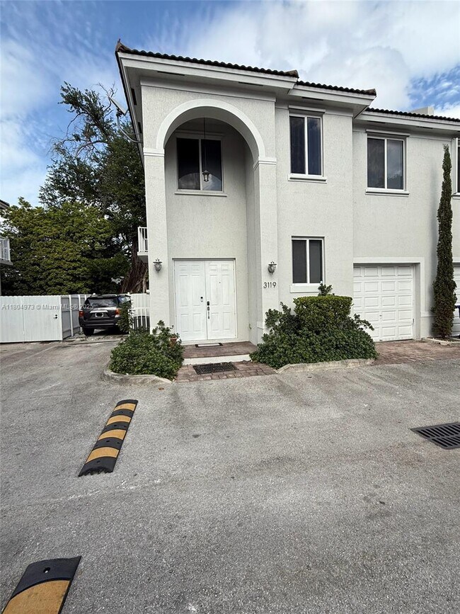 Building Photo - 3119 NW 11th St