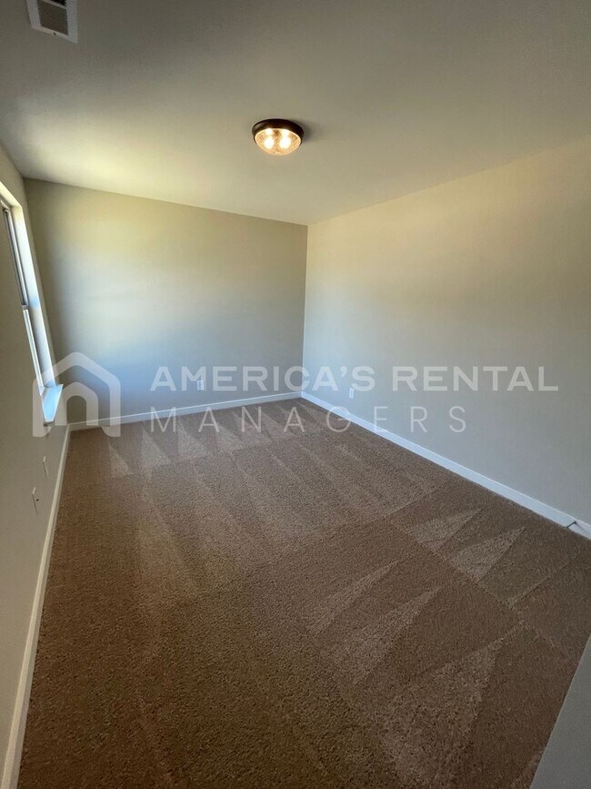 Building Photo - Home for Rent in Cullman, AL!! Available to View Now!!!