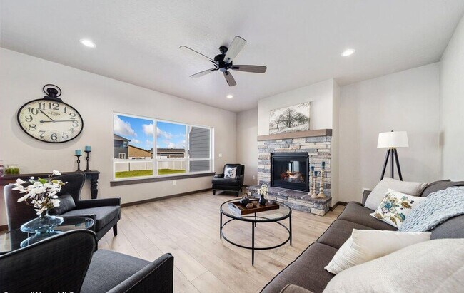 Building Photo - 2743 N Neptune Street