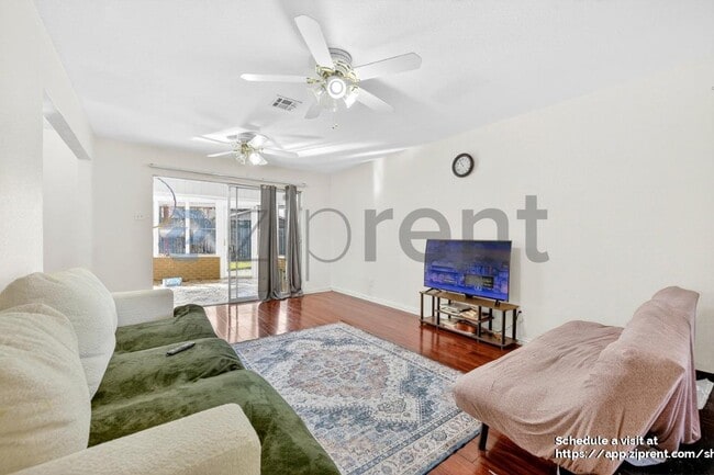 Building Photo - 502 Forest Cir