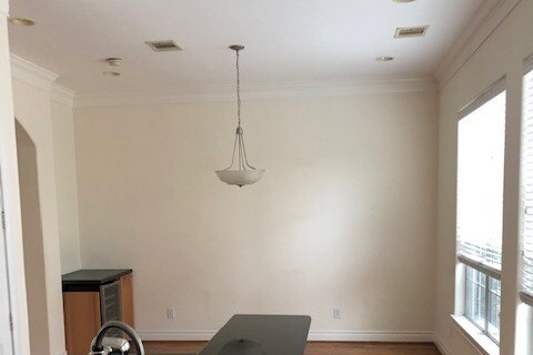 Kitchen island to breakfast area - 1514 Palmer St
