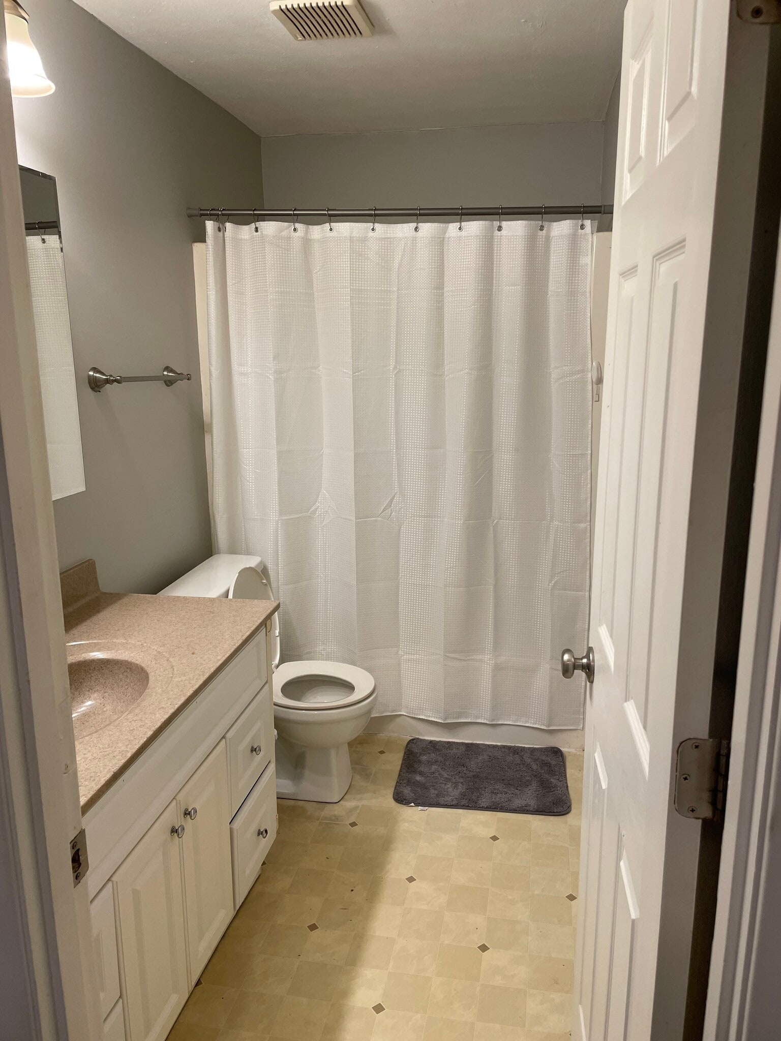 Bathroom - 206 Halia Cres