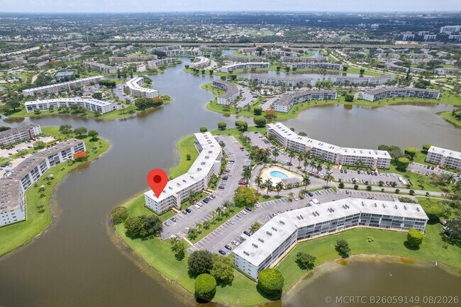 Building Photo - 4060 Cornwall C