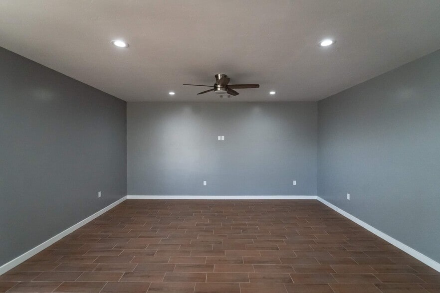 Building Photo - 1314 S Diamond Ave