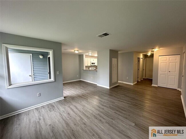 Building Photo - 610 Edpas Rd