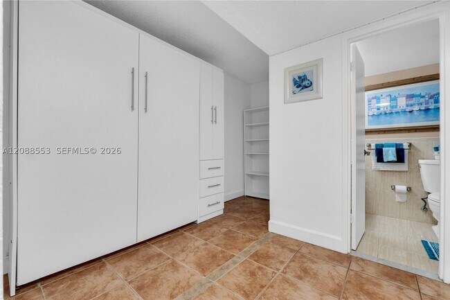 Building Photo - 3180 S Ocean Dr