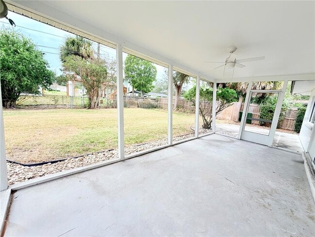 Building Photo - 4866 Huntington St NE