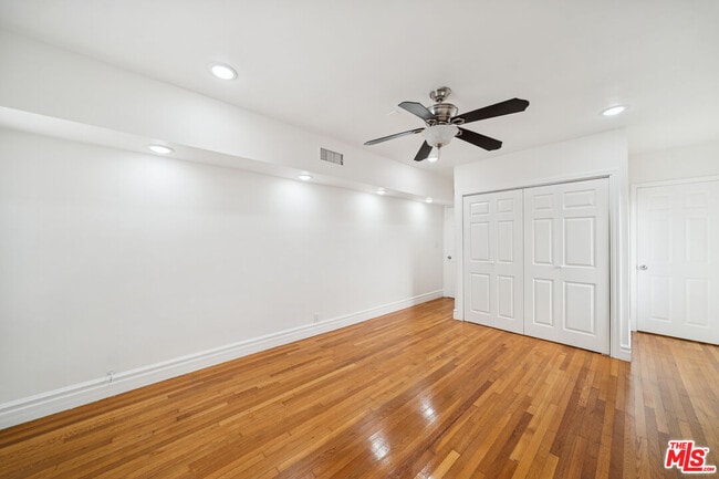 Building Photo - 112 S Detroit St