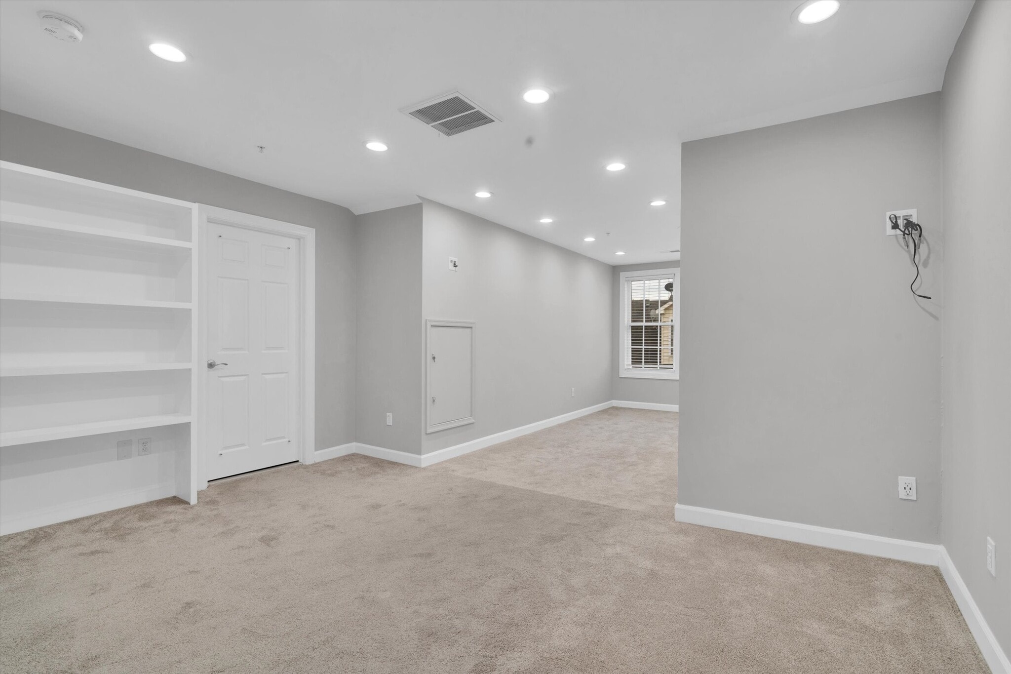 Building Photo - 7974 Vigne Ct